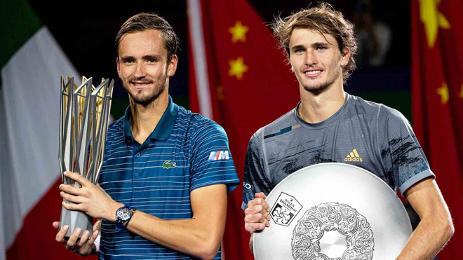 Medvedev từng thắng Zverev khá thuyết phục với tỷ số 6-4, 6-1 để đăng quang Thượng Hải Masters năm ngoái