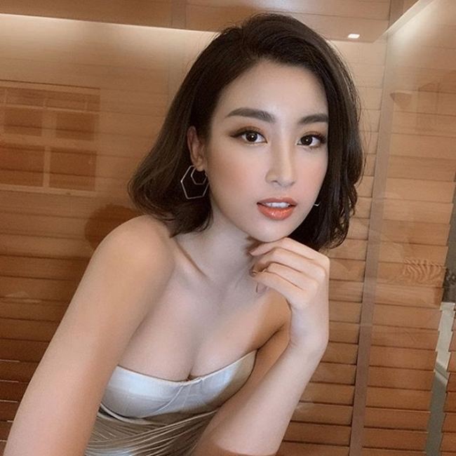 Trong suốt nhiều năm hoạt động showbiz, nàng hậu Hà thành vẫn là cái tên được săn đón và có sức hút nhất định.
