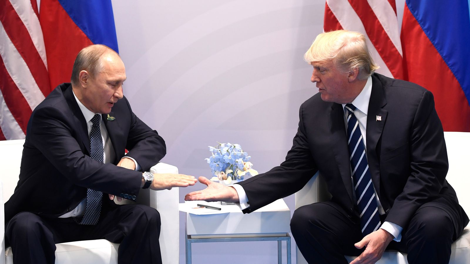 Ông Trump được cho là có lập trường "mềm mỏng" với ông Putin. Ảnh: Sky News