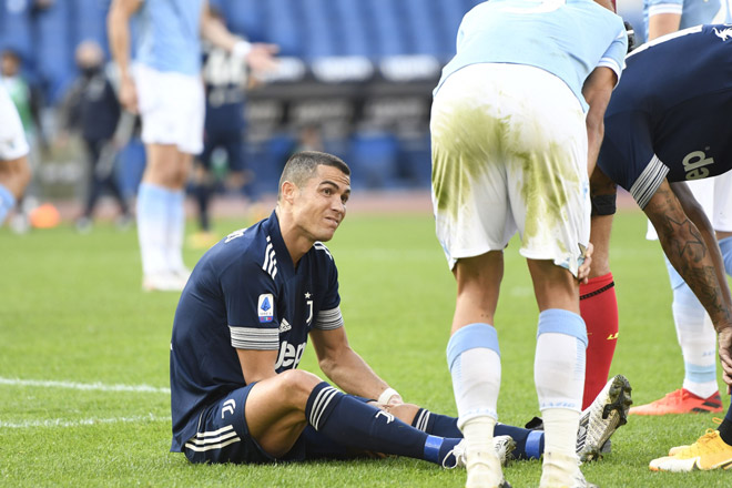 Ronaldo dính chấn thương trong hiệp 2 trận gặp Lazio