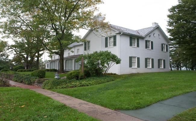 Nhà của cựu tổng thống Dwight Eisenhower tọa lạc tại thị trấn Gettysburg, tiểu bang Pennsylvania.
