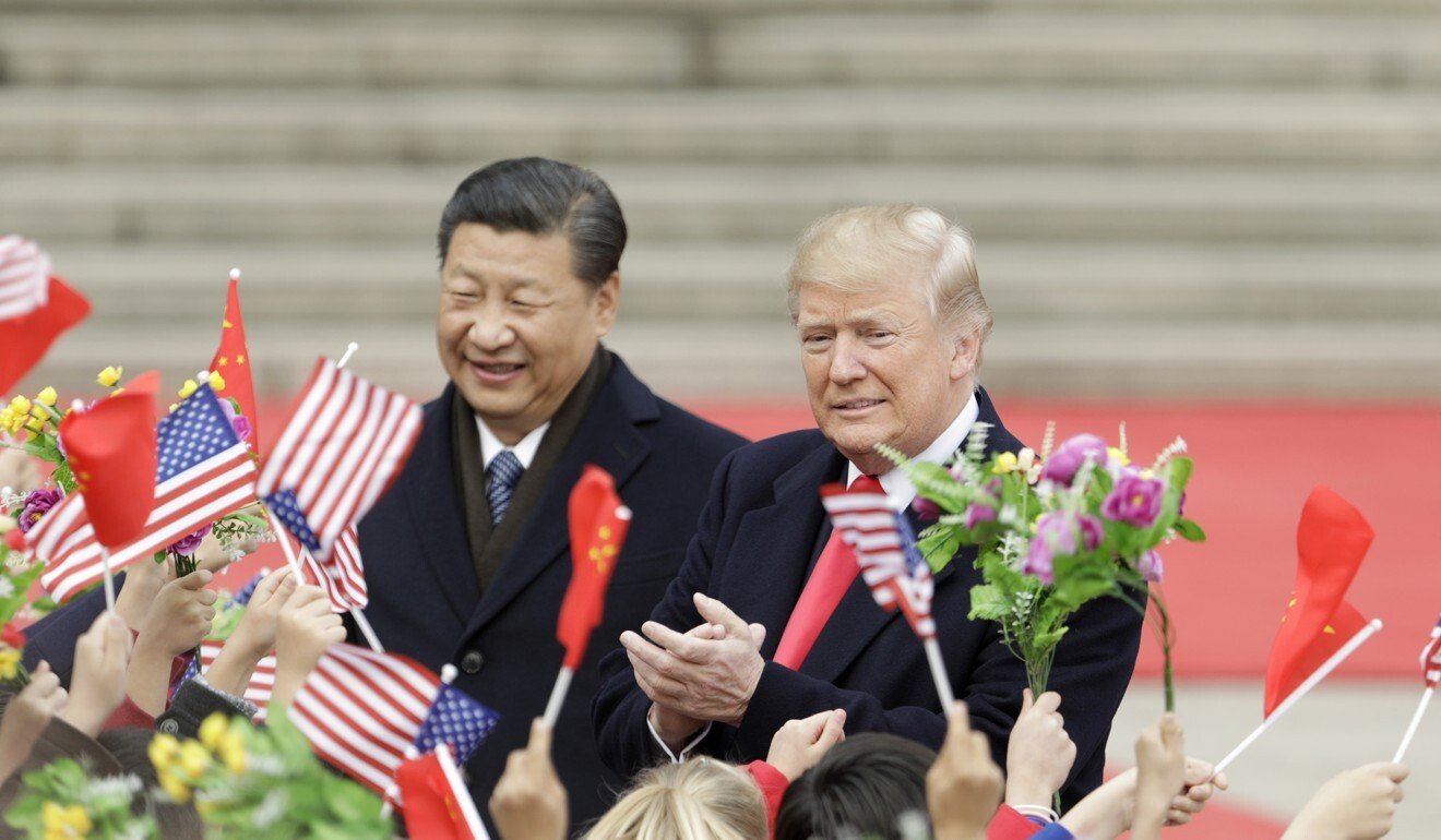 Tổng thống Mỹ đương nhiệm Donald Trump (phải) và Chủ tịch Trung Quốc Tập Cận Bình. Ảnh:Bloomberg