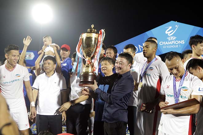 CLB Viettel lên ngôi vô địch V-League 2020 và đại diện bóng đá Việt Nam dự AFC Champions League 2021.