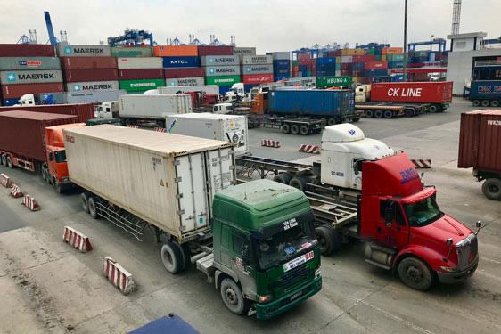 Theo các chuyên gia, dù ứng cử viên đảng nào làm tổng thống thứ 46 của Mỹ, quan hệ thương mại giữa Mỹ và Việt Nam vẫn tiếp tục phát triển. Trong ảnh: Xuất nhập khẩu hàng hóa qua cảng Cát Lái (TP HCM). Ảnh: HOÀNG TRIỀU