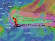 Tin tức trong ngày - Bão Vamco giật cấp 14 lao nhanh vào Biển Đông, khả năng còn mạnh thêm