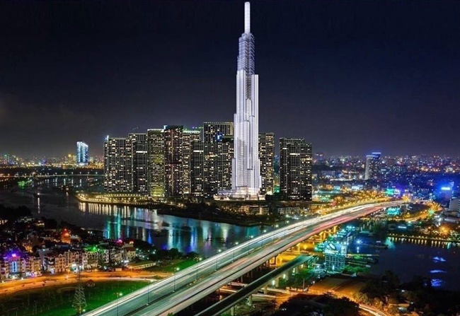 Tòa nhà cao 461,3m. Đây là một trong những tòa nhà thuộc top cao nhất thế giới. 

