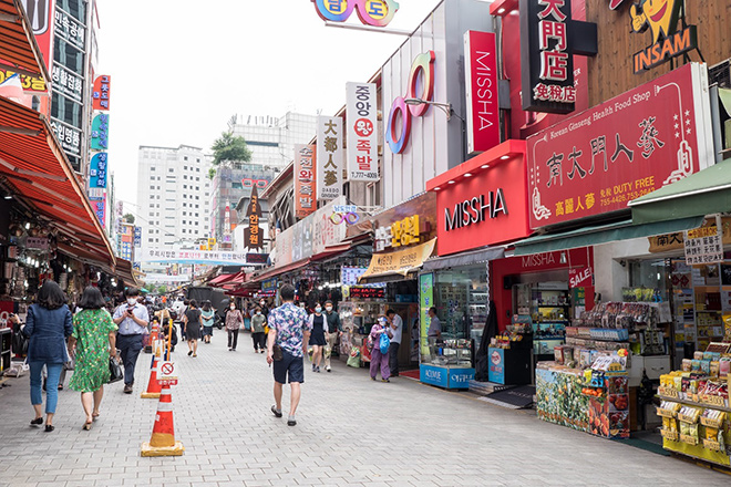 Chợ Namdaemun bán đa dạng các mặt hàng