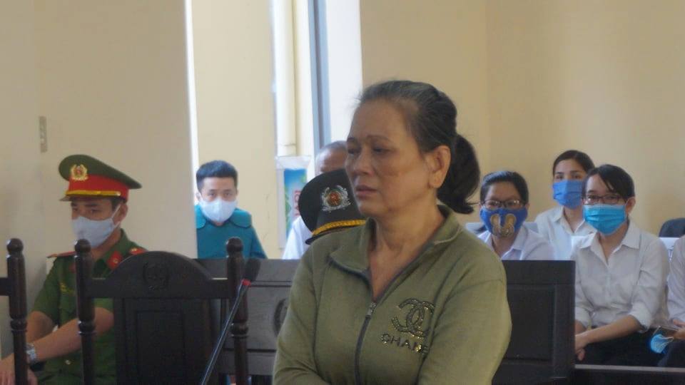 Bị cáo Nguyễn Thị Hoa bị tuyên phạt 4 năm tù