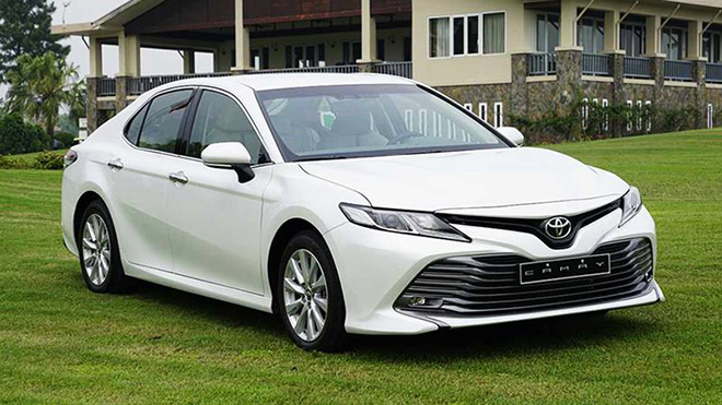 Giá xe Toyora Camry lăn bánh mới nhất tháng 11/2020 - 8