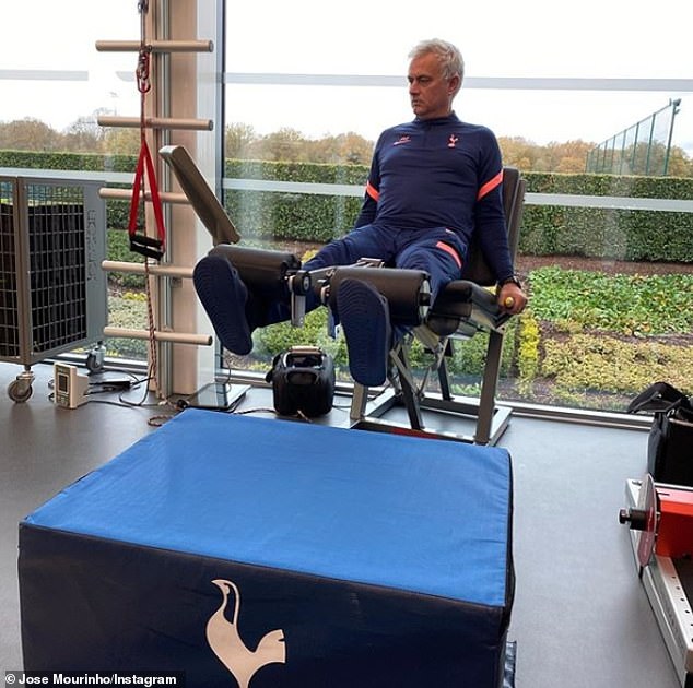 Mourinho tập gym tại Tottenham