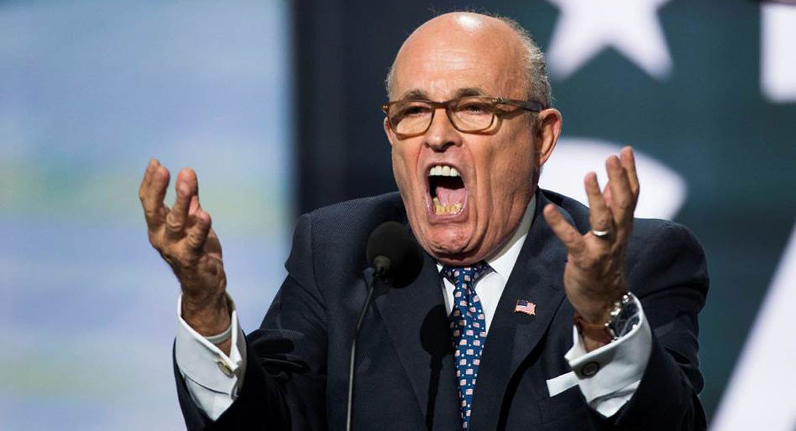 Ông Giuliani có màn trình diễn đáng thất vọng tại phiên tòa ở bang “chiến địa” (ảnh: AP)