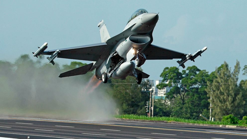 Đài Loan tạm thời dừng bay toàn bộ chiến đấu cơ F-16.