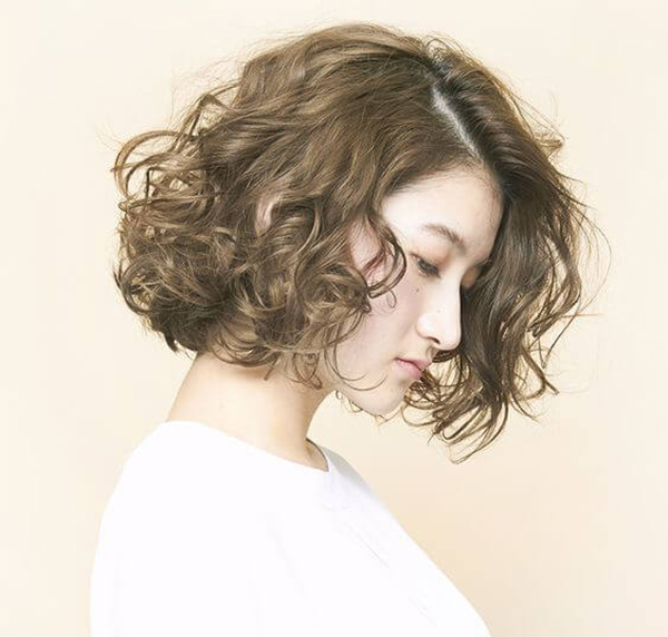 25 kiểu tóc ngắn uốn đẹp phù hợp với mọi gương mặt hot nhất hiện nay - 16