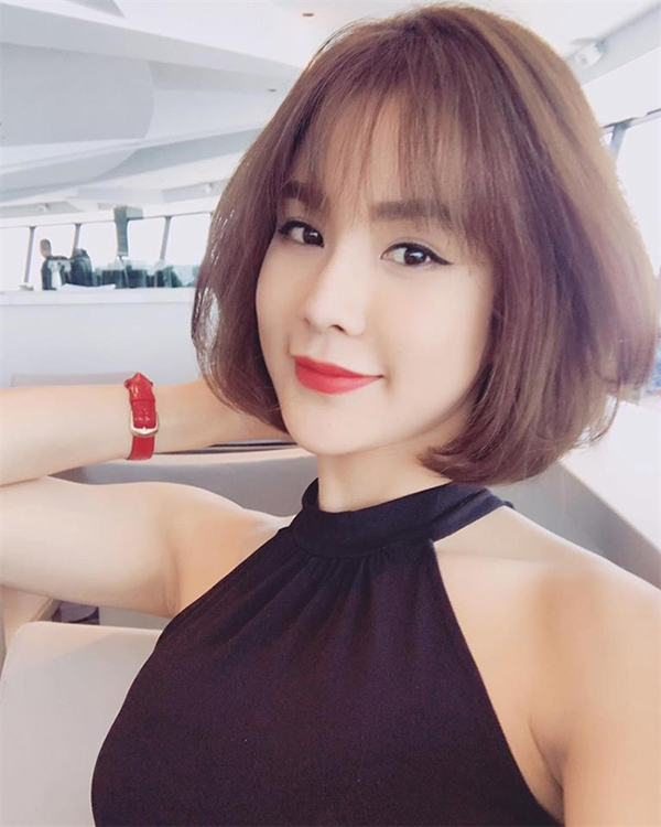 25 kiểu tóc ngắn uốn đẹp phù hợp với mọi gương mặt hot nhất hiện nay - 19