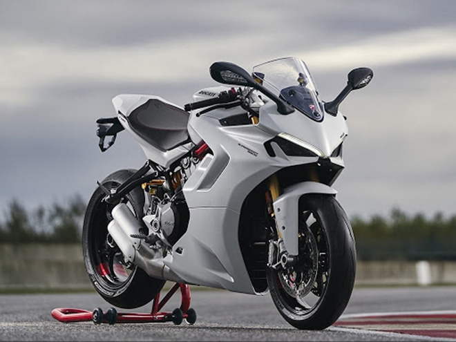 ducati supersport