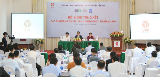 &nbsp; Hội nghị tổng kết mùa giải của VPF sáng nay.