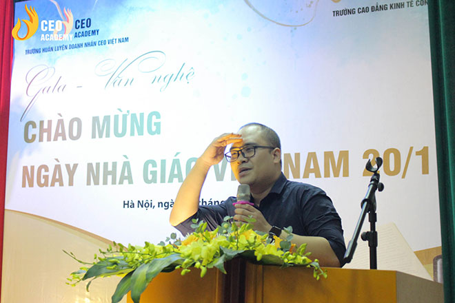 Ông Trần Anh Tuấn - Chủ tịch Hội đồng tuyển sinh,&nbsp;Giám đốc&nbsp;Vận hành&nbsp;Trường Doanh nhân CEO&nbsp;Việt Nam&nbsp;phát biểu chào mừng và gửi lời cảm ơn tới các giảng viên doanh nhân
