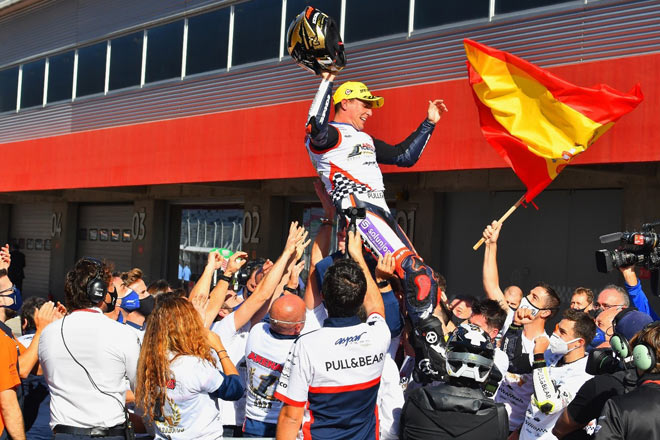 Arenas lên ngôi vô địch thể thức Moto3