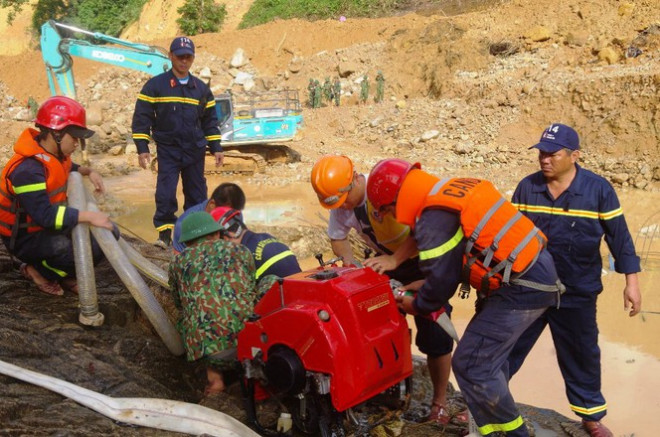 Kết thúc giai đoạn 3 tìm kiếm nạn nhân mất tích tại Rào Trăng, sẽ thêm giai đoạn 4 - 12