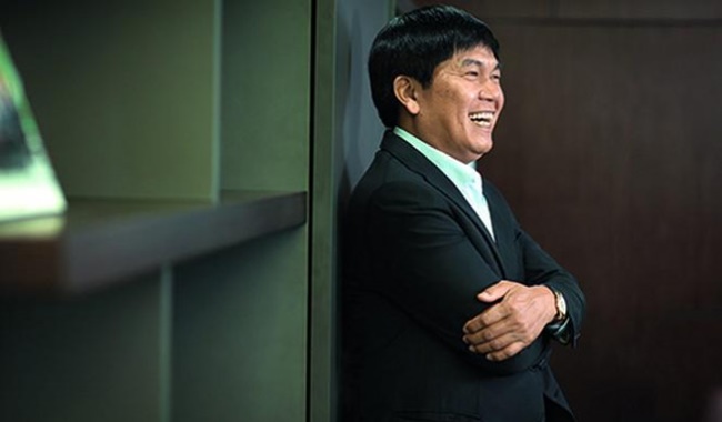 Theo bảng danh sách tỷ phú của Forbes tính đến 24/11/2020, ông Trần Đình Long có tài sản 1,8 tỷ USD.
