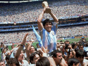 Bóng đá - Maradona làm triệu fan ngây ngất: 10 bàn đẹp nhất và 10 pha xử lý bóng để đời