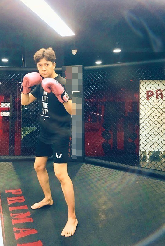 Anh chọn boxing để giảm cân.