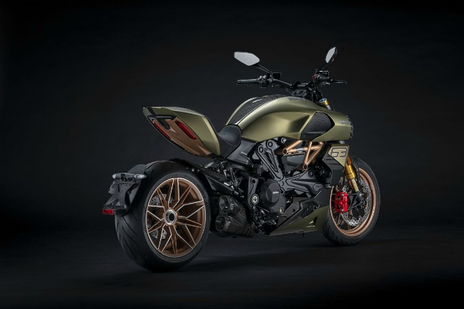 “Siêu bò” Ducati Diavel 1260 Lamborghini Edition ra mắt, số lượng siêu hiếm - 12