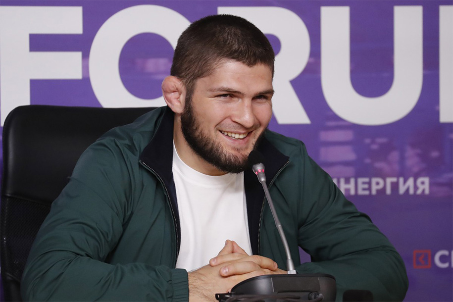 Sửng sốt &#34;Thánh Youtube&#34; đấm gục cựu SAO bóng rổ, Khabib làm trùm MMA - 1