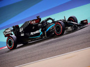 Thể thao - Đua xe F1, phân hạng Bahrain GP 2020: Hamilton có lần thứ 98 giành pole