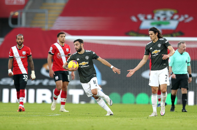 Bruno Fernandes ăn mừng bàn thắng rút ngắn tỷ số vào lưới Southampton