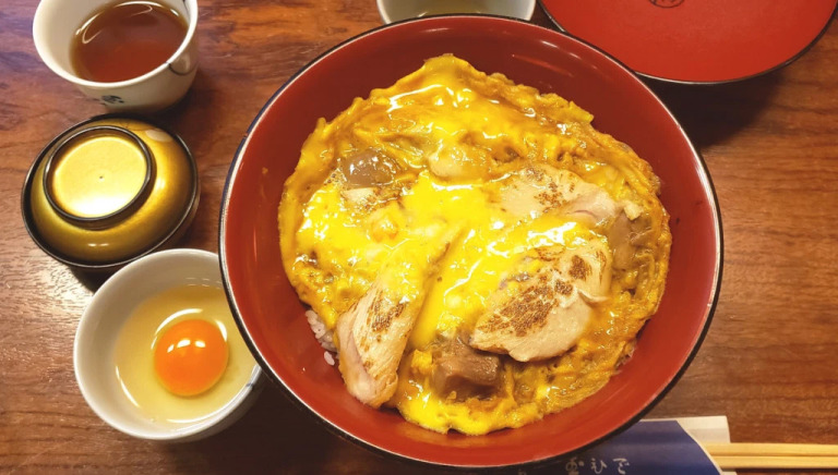 Oyakodon là món ăn quen thuộc tại Nhật Bản (nguồn: Sora News)