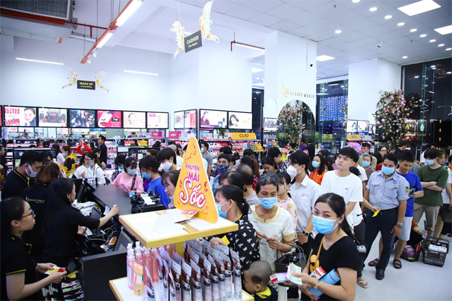 “Săn” mỹ phẩm chính hãng giá 6.000 đồng tại chi nhánh 6 - AB Beauty World - 1