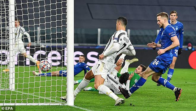 Ronaldo ghi bàn trở lại vào lưới Dynamo Kyiv ở Champions League sau 13 năm 25 ngày mòn mỏi chờ đợi