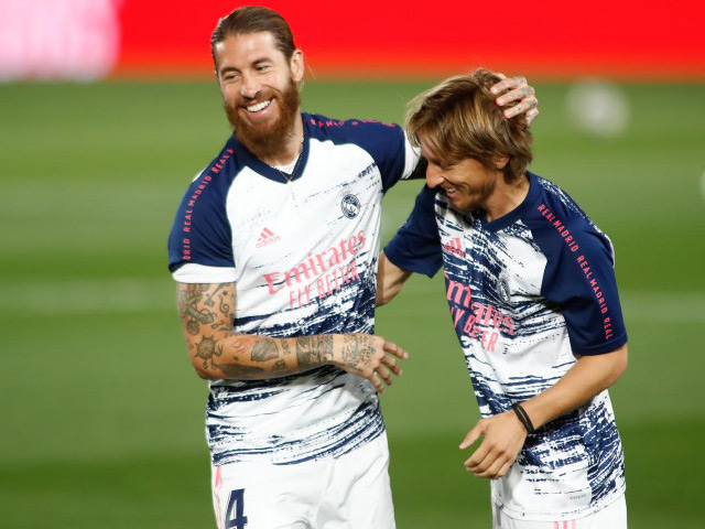 Tin mới nhất bóng đá tối 4/12: Ramos và Modric thay HLV Zidane răn đe toàn đội