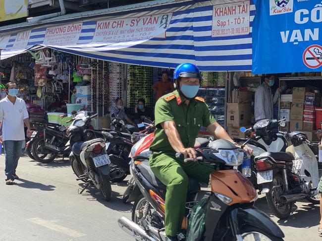 Công an có mặt tại hiện trường.