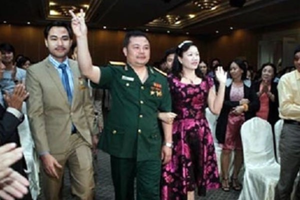 Bị cáo Lê Xuân Giang (người mặc quân phục).