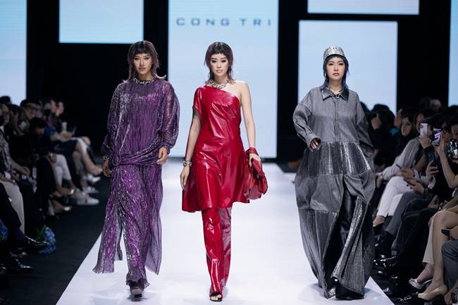 3 người đẹp của Hoa hậu Hoàn vũ Việt Nam đọ trình catwalk trong những thiết kế độc đáo.