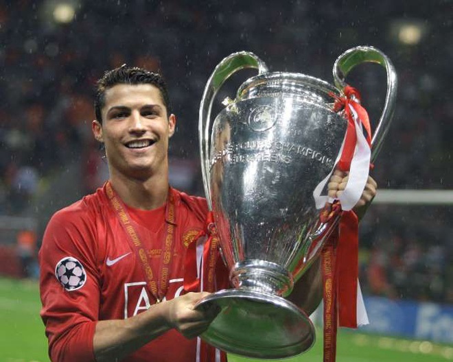 Ronaldo cùng MU vô địch Cúp C1 năm 2008