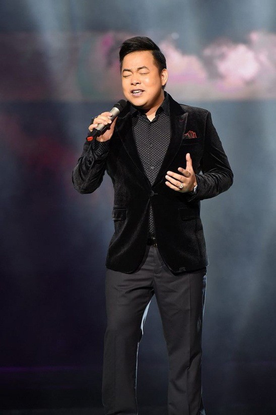 Quang Lê là nam ca sĩ đình đám của làng giải trí Việt.
