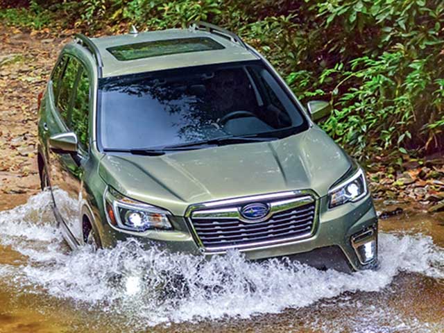 Subaru bổ xung thêm màu nội thất mới và giá bán ưu đãi cho dòng Forester tại Việt Nam
