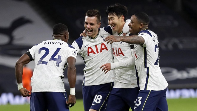 Tottenham quyết đấu cho ngôi đầu bảng