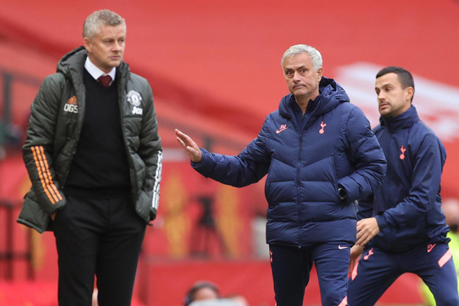 Mourinho lo lắng với sự xuất hiện của MU tại Europa League
