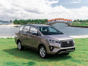 Tin tức ô tô - Bảng giá xe Toyota Innova lăn bánh tháng 12/2020, giảm 50% LPTB