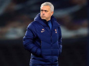 Bóng đá - SAO Tottenham tức tối vì không được vào sân, Mourinho lạnh lùng đáp trả