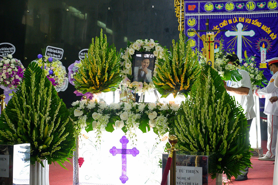 Lễ tang cố NS Chí Tài tại Việt Nam