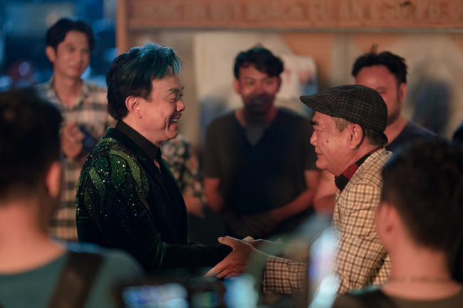 Phim "Chuyện xóm tui" với cảnh quay của nghệ sĩ Chí Tài và NSND Việt Anh