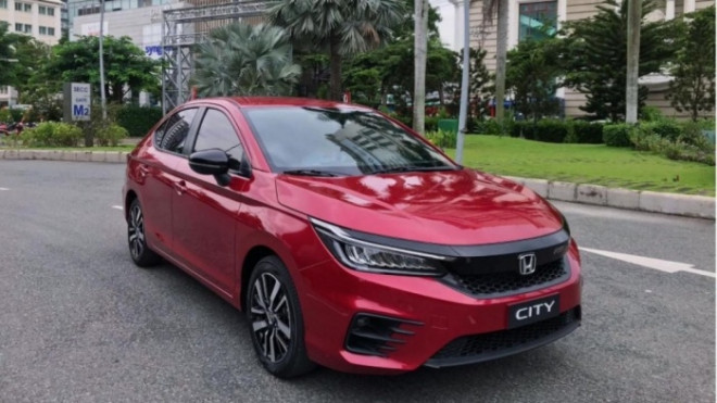 Honda City luôn là mẫu xe rất được ưa chuộng tại thị trường Việt Nam với tính năng hiện đại, kiểu dáng thời trang