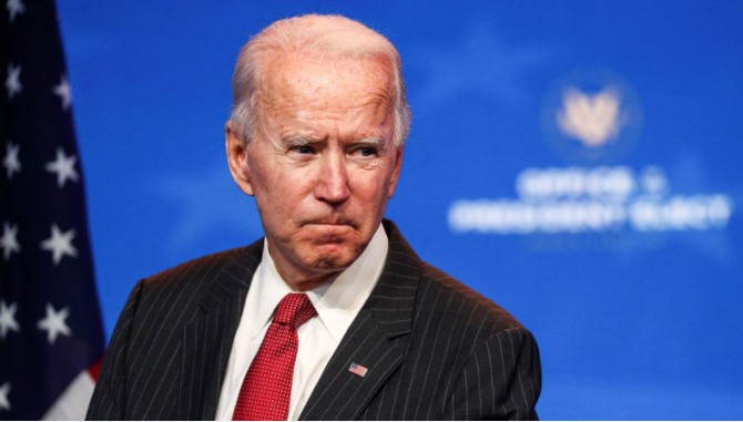 Tổng thống Mỹ đắc cử Joe Biden. Ảnh: Sky NewsâTờ Daily Mail hôm 15/12 đưa tin, ông Biden, Tổng thống đắc cử của Mỹ, sẽ tuyên thệ nhậm chức trước điện Capitol vào tháng 1/2021 nhưng các nhà tổ chức buổi tuyên thệ khuyên mọi người hạn chế tới chứng kiến sự kiện trọng đại này.&nbsp;