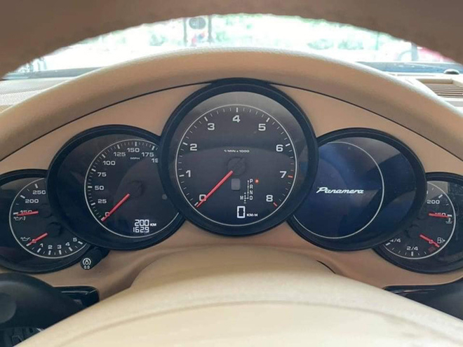 Porsche Panamera chạy 200km rao bán lại với giá &#34;sốc&#34; - 2