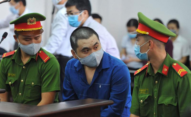 Bị cáo Nguyễn Trần Hoàng Phong tại tòa. Ảnh: HOÀNG GIANG